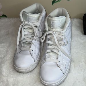 Nike Court Royale 2 Mid Women’s Shoes.    #38